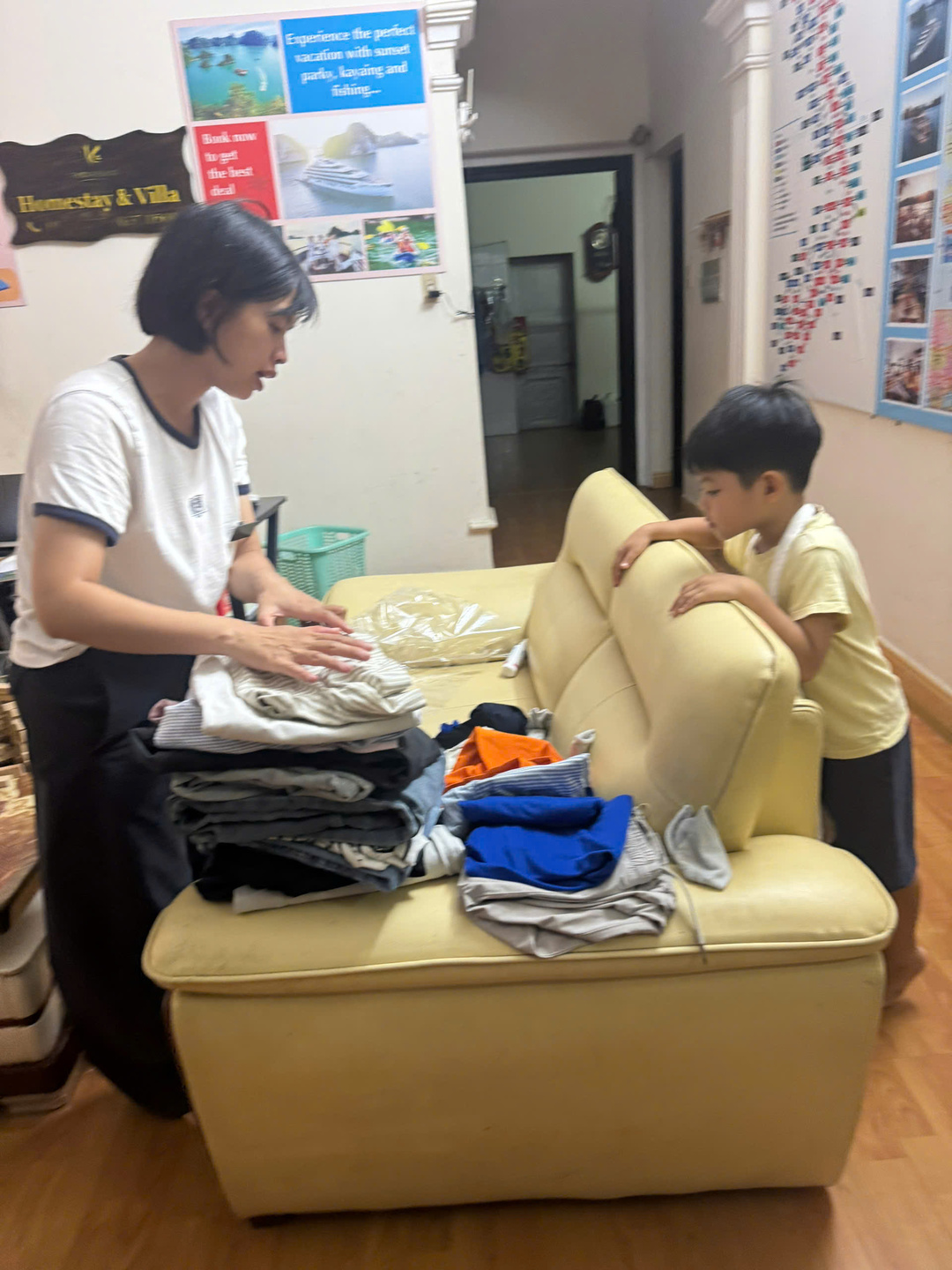 Factors influencing professional garment cleaning rates in coastal destinations