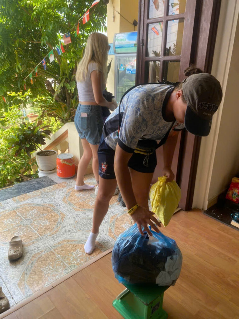Reference prices for velvet cleaning in Ha Long